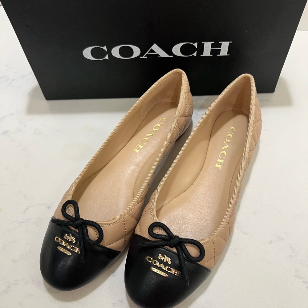 Coach Women's Tan and Black Ballet Flats - Picture 1 of 11